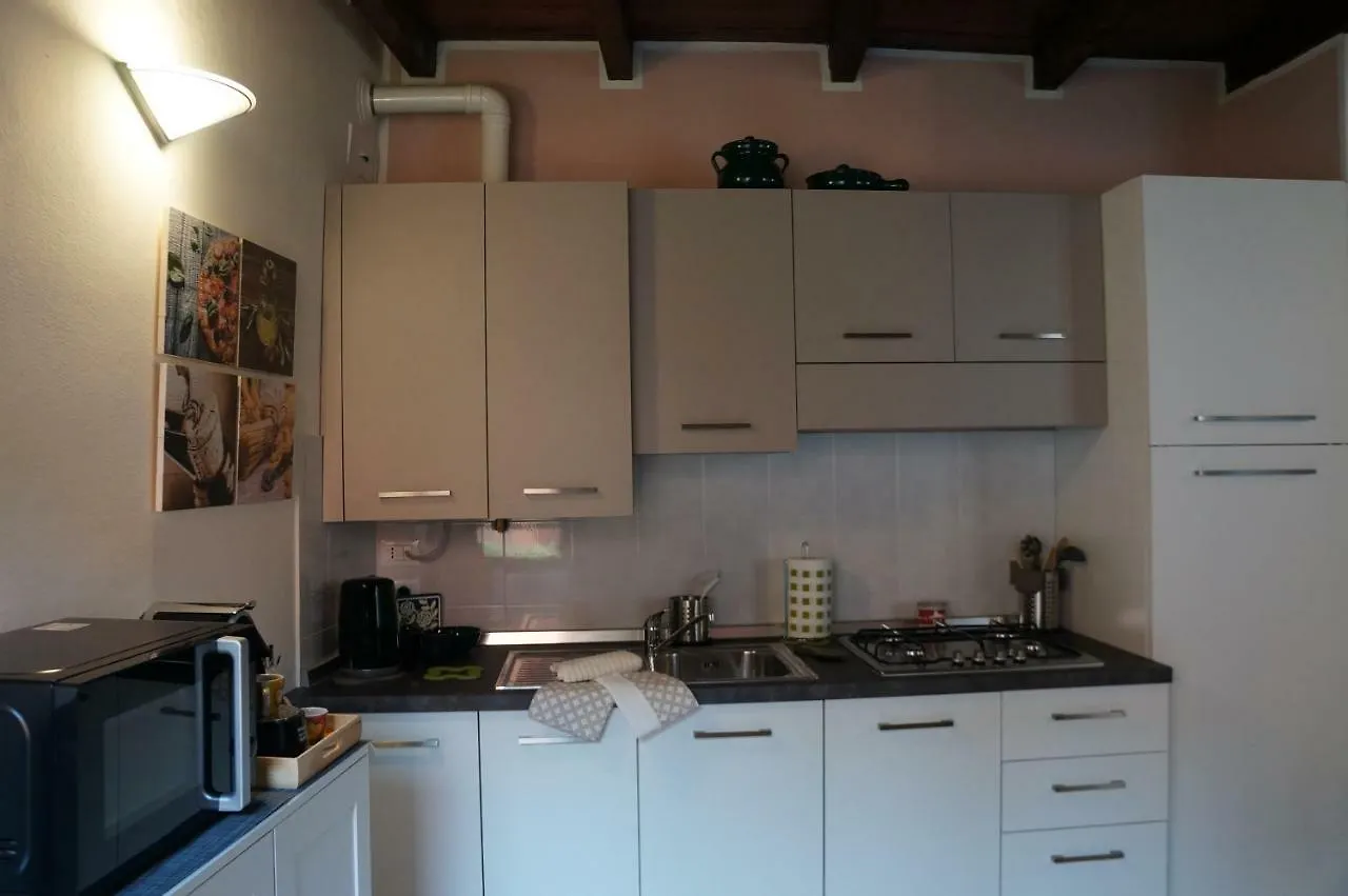 Ferienwohnung La Scarana Ferrara Apartment