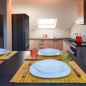  Appartamento La Soffitta Dei Sogni 010059-lt-2481 Italia