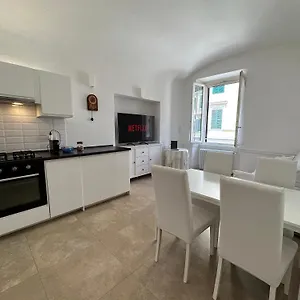  Appartamento De Lux Quartiere Parioli/salario Italia